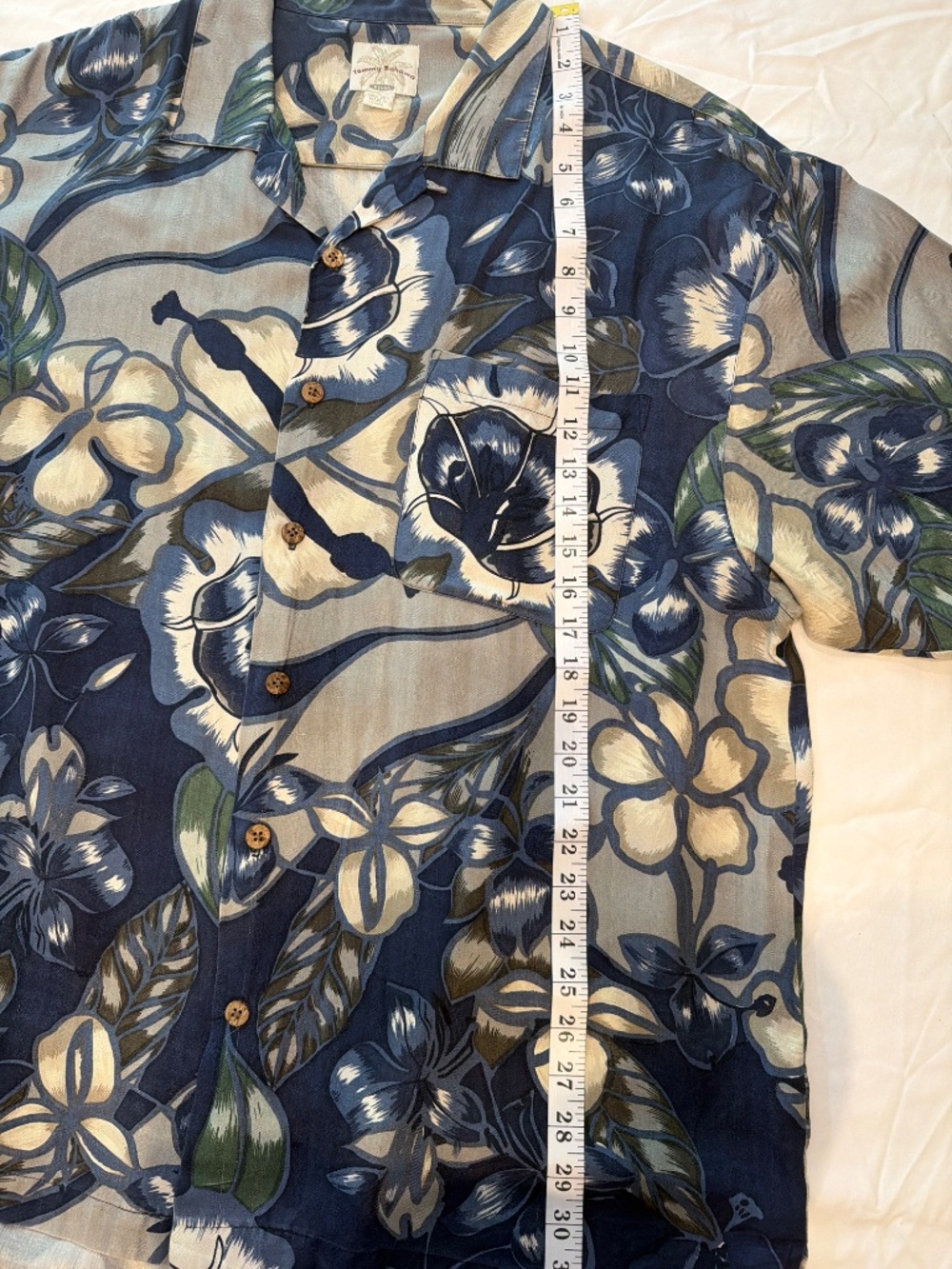 Tommy Bahama Silk Button Front Shirt with pocket - Picture 6 of 6